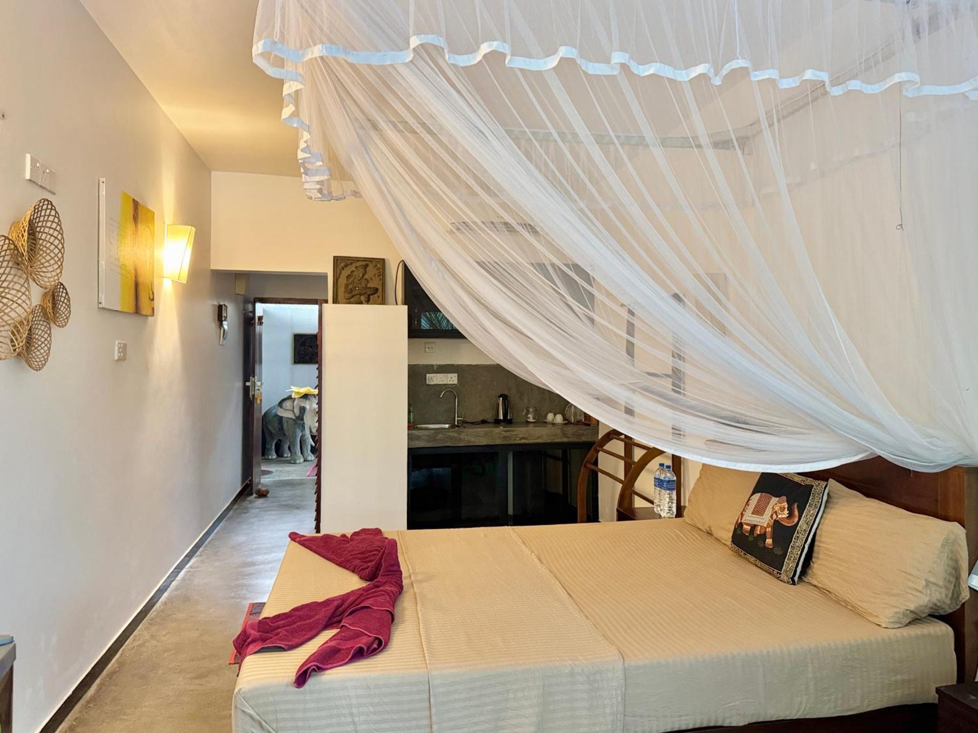 Swastha Ayurveda Villa Hikkaduwa Room photo